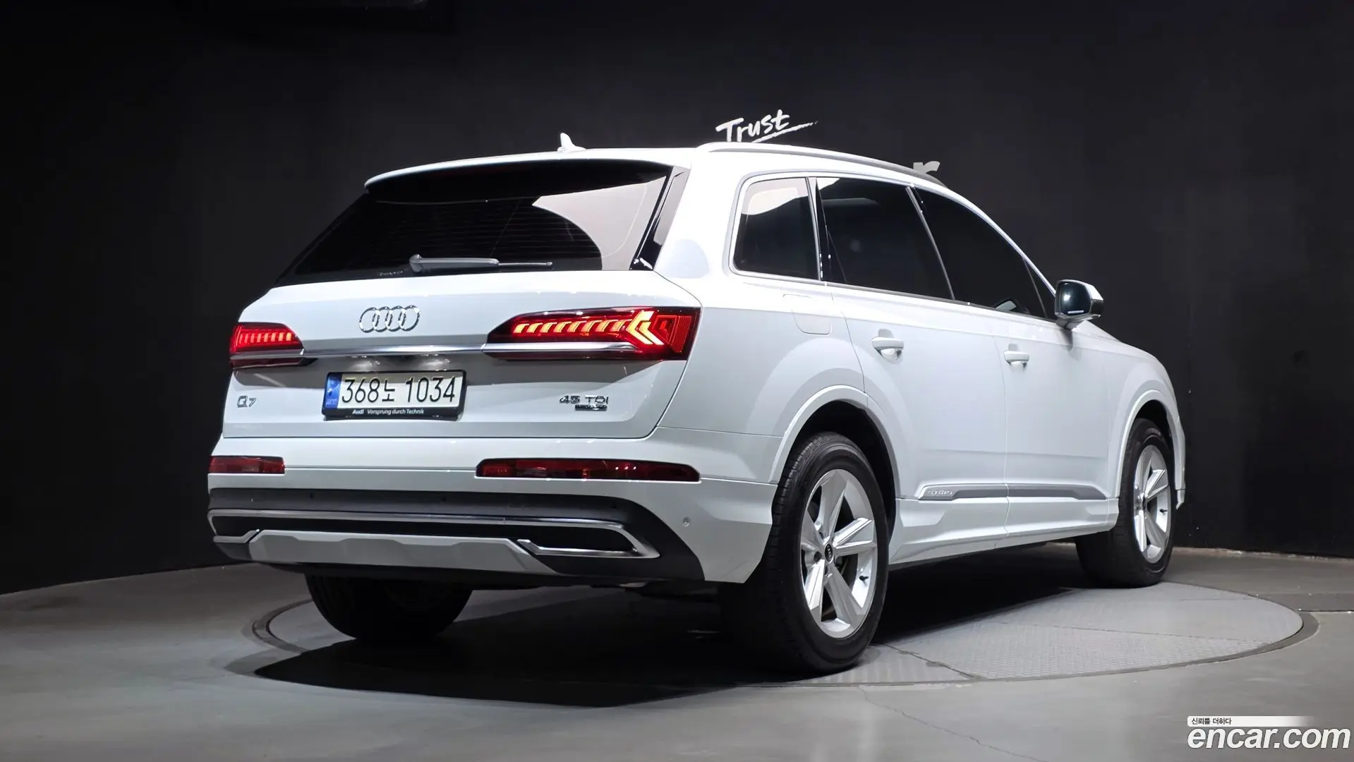 Main__Slider__Photo:Q7 Audi 2022.6-1