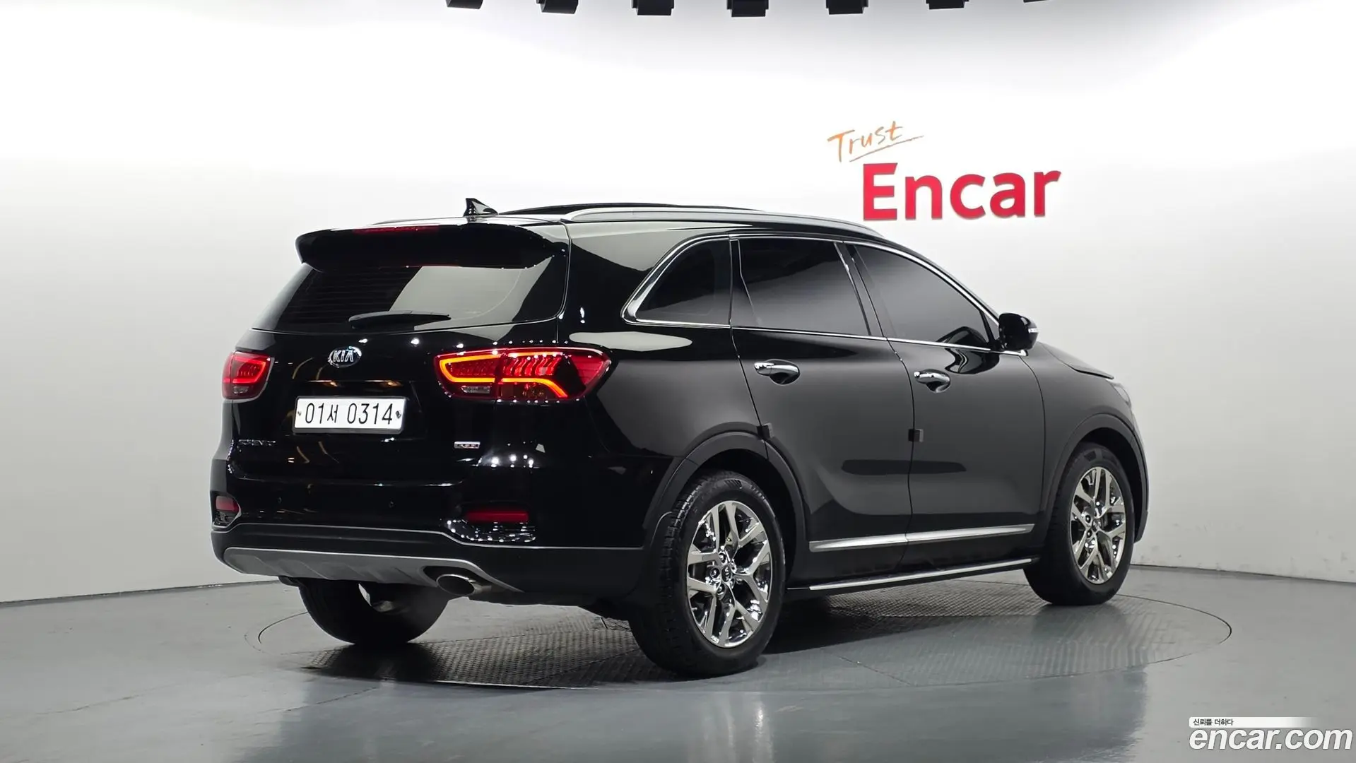 Main__Slider__Photo:Sorento Kia 2019.6-1