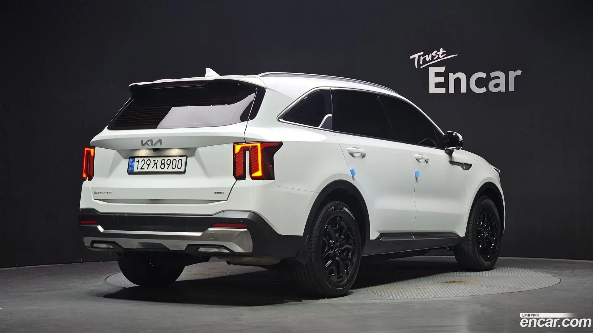 Main__Slider__Photo:Sorento Kia 2023.7-1