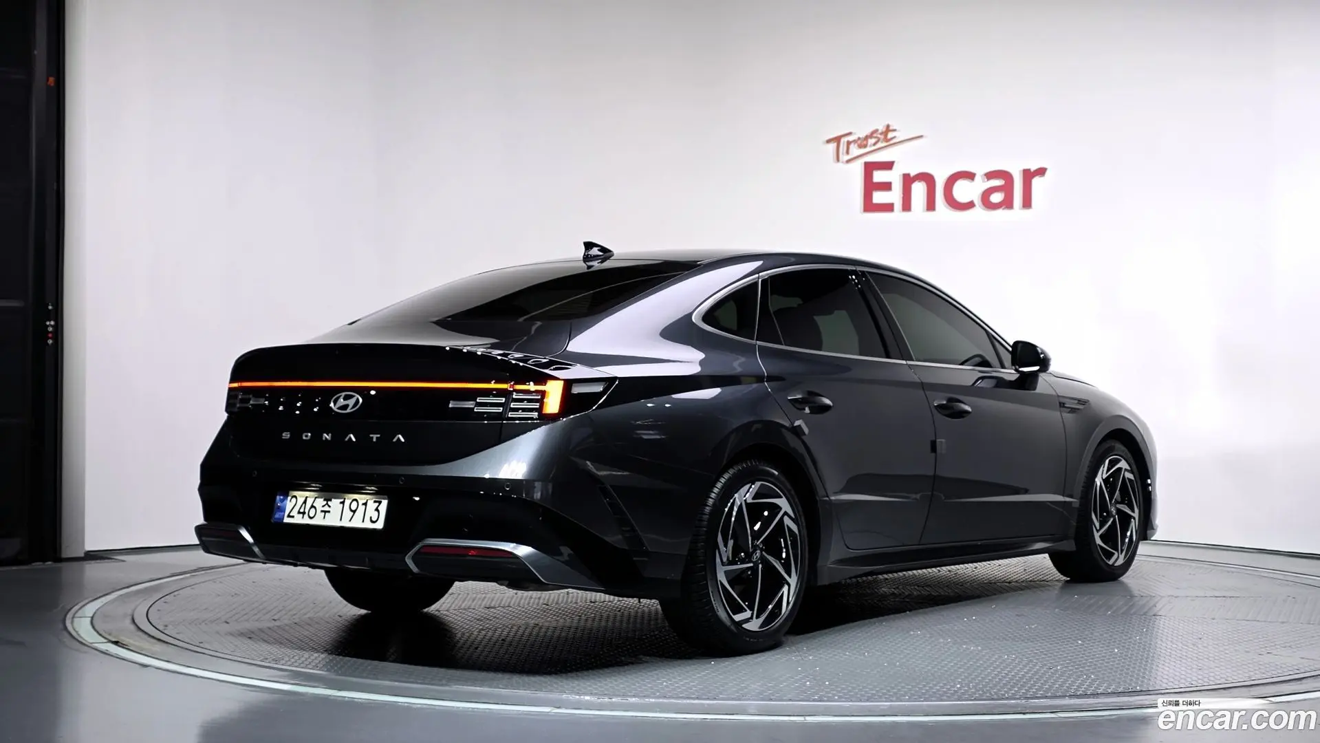 Main__Slider__Photo:Sonata Hyundai 2023.11-1