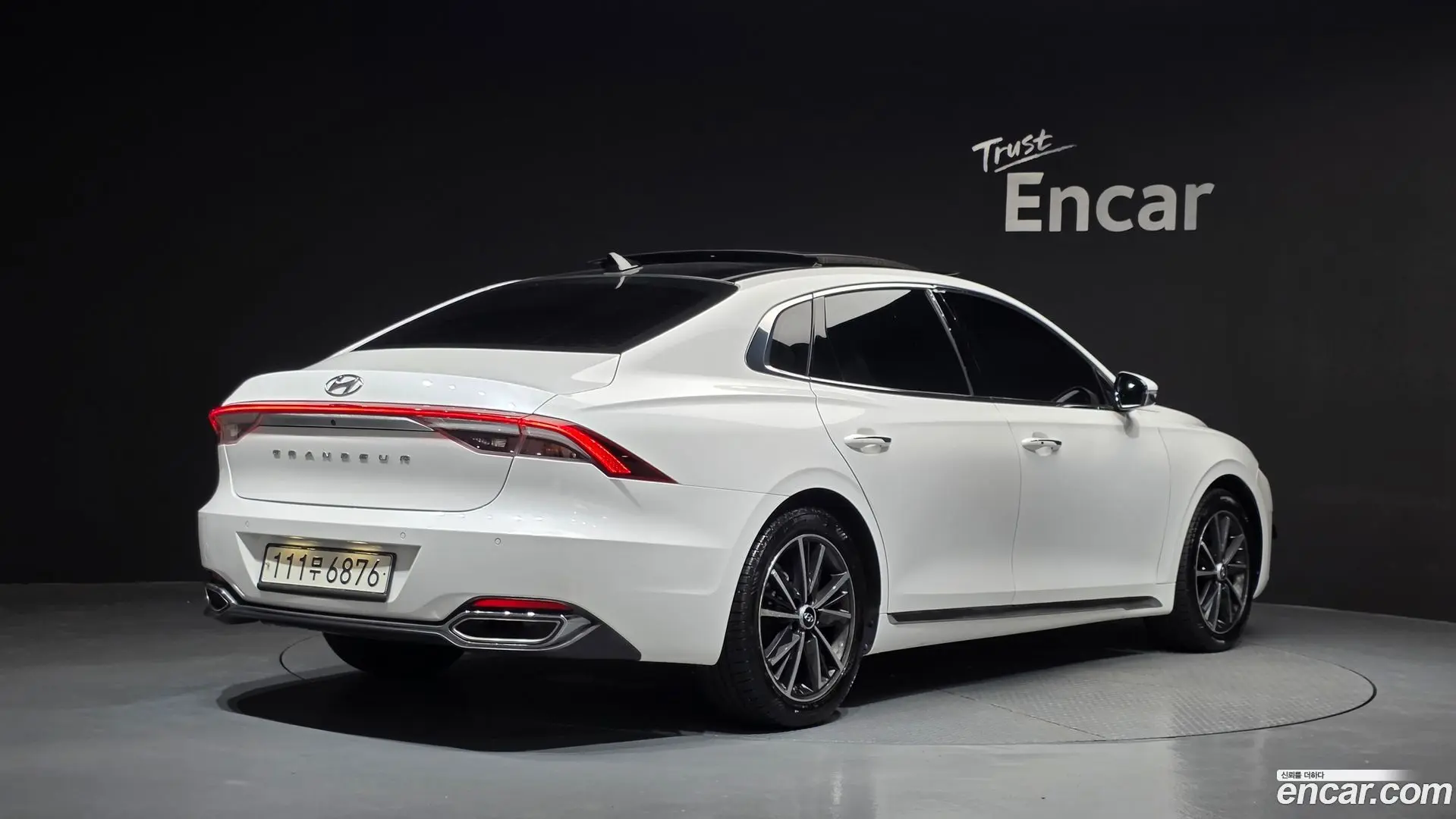 Main__Slider__Photo:Grandeur Hyundai 2021.11-1