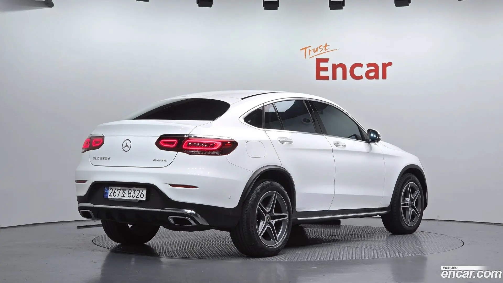 Main__Slider__Photo:GLC-Class Mercedes-Benz 2023.4-1