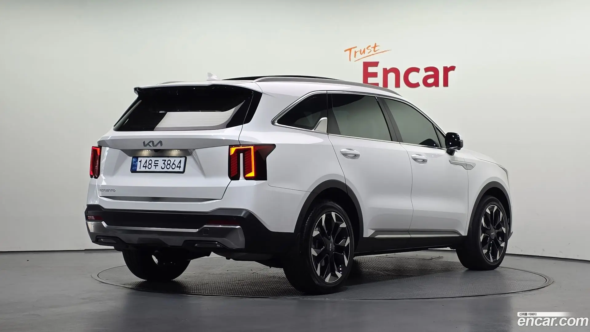 Main__Slider__Photo:Sorento Kia 2024.9-1