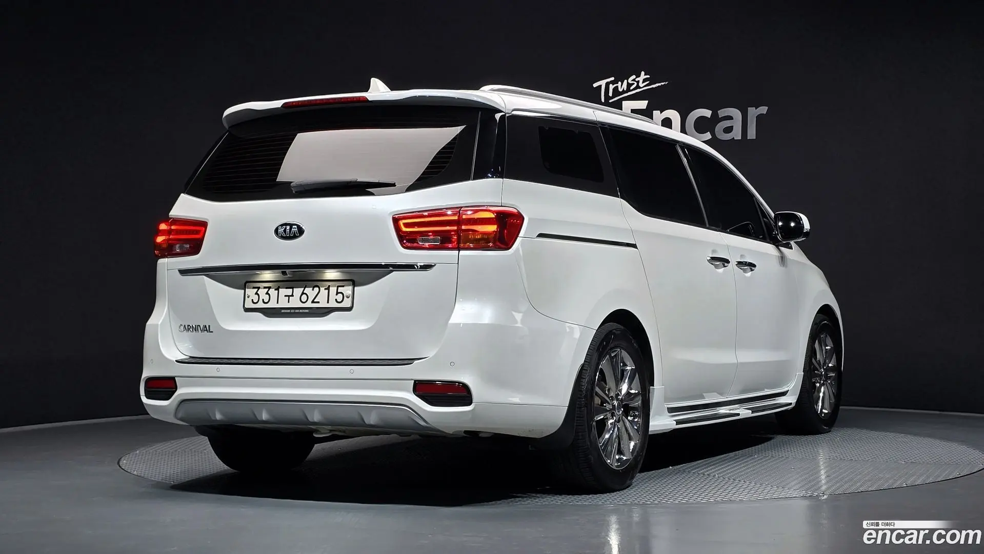 Main__Slider__Photo:Canival Kia 2019.6-1