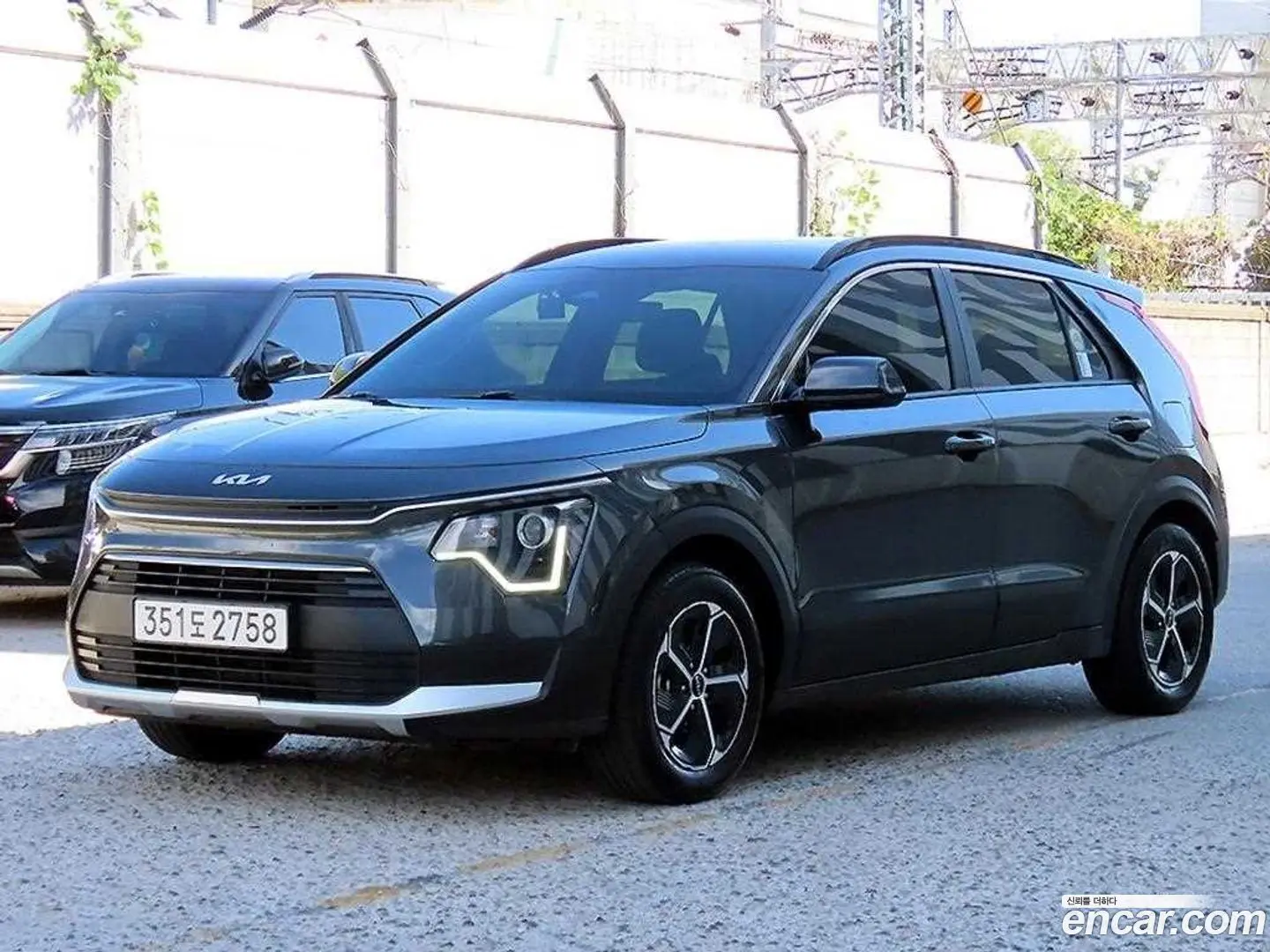 Main__Slider__Photo:Niro Kia 2022.8-1