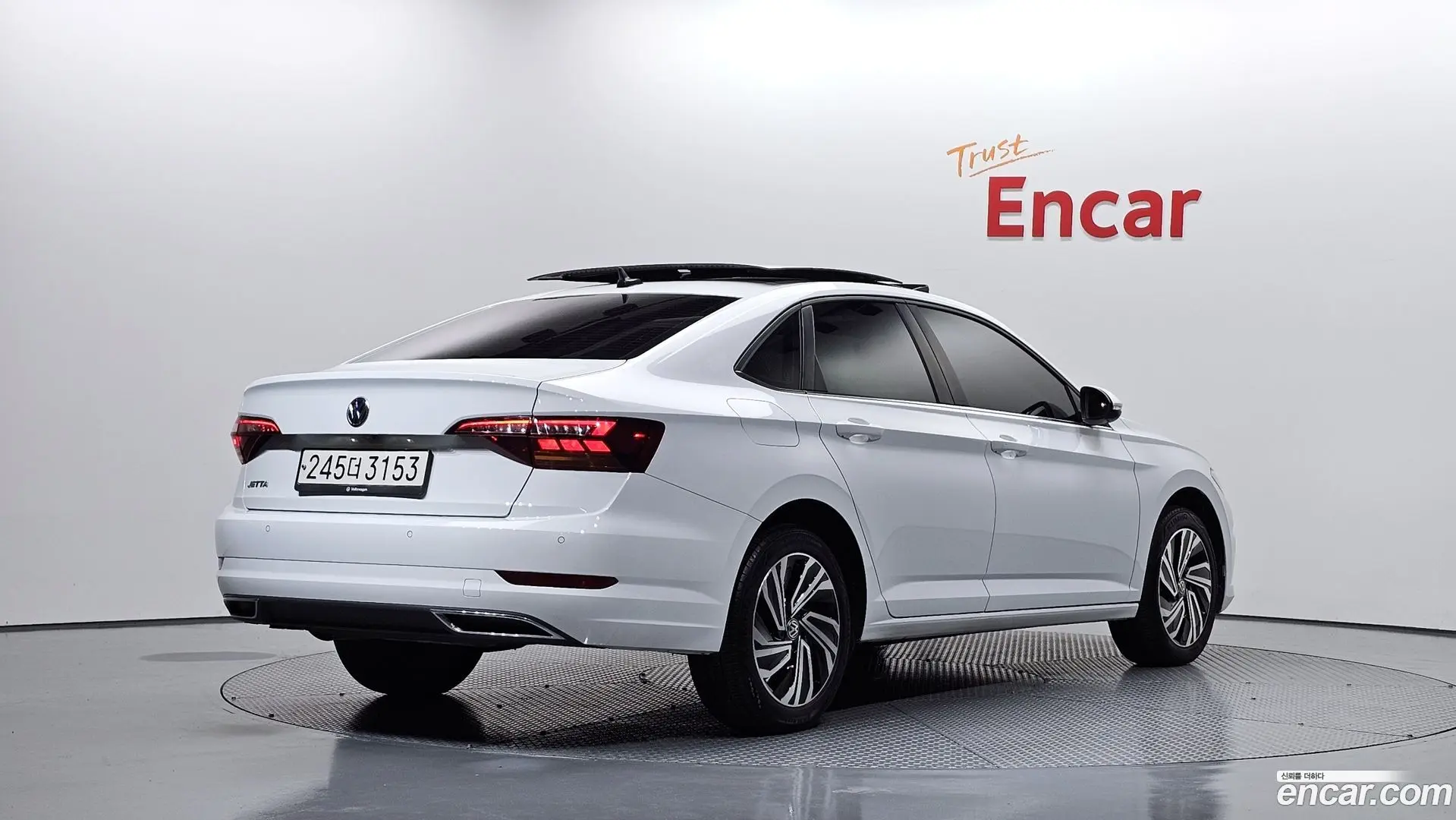 Main__Slider__Photo:Jetta Volkswagen 2021.11-1