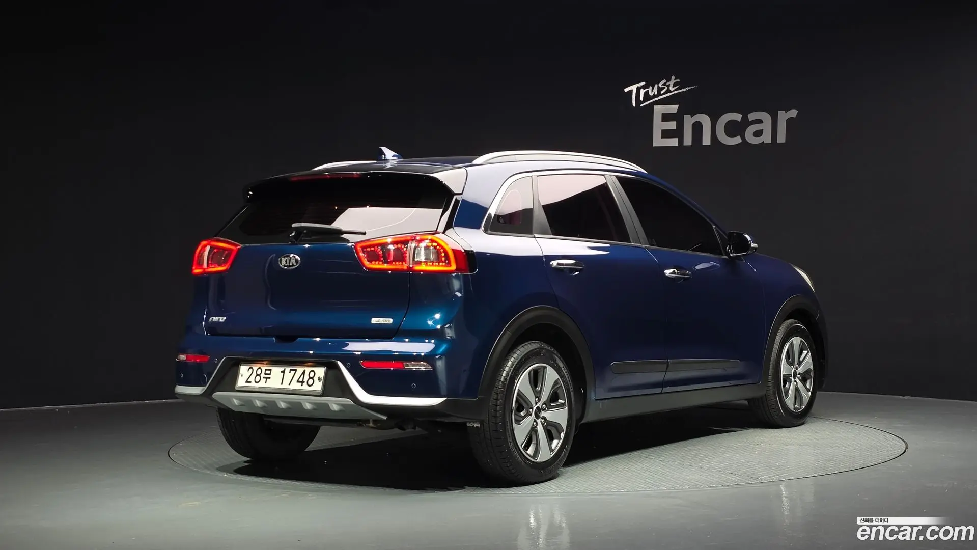 Main__Slider__Photo:Niro Kia 2018.1-1