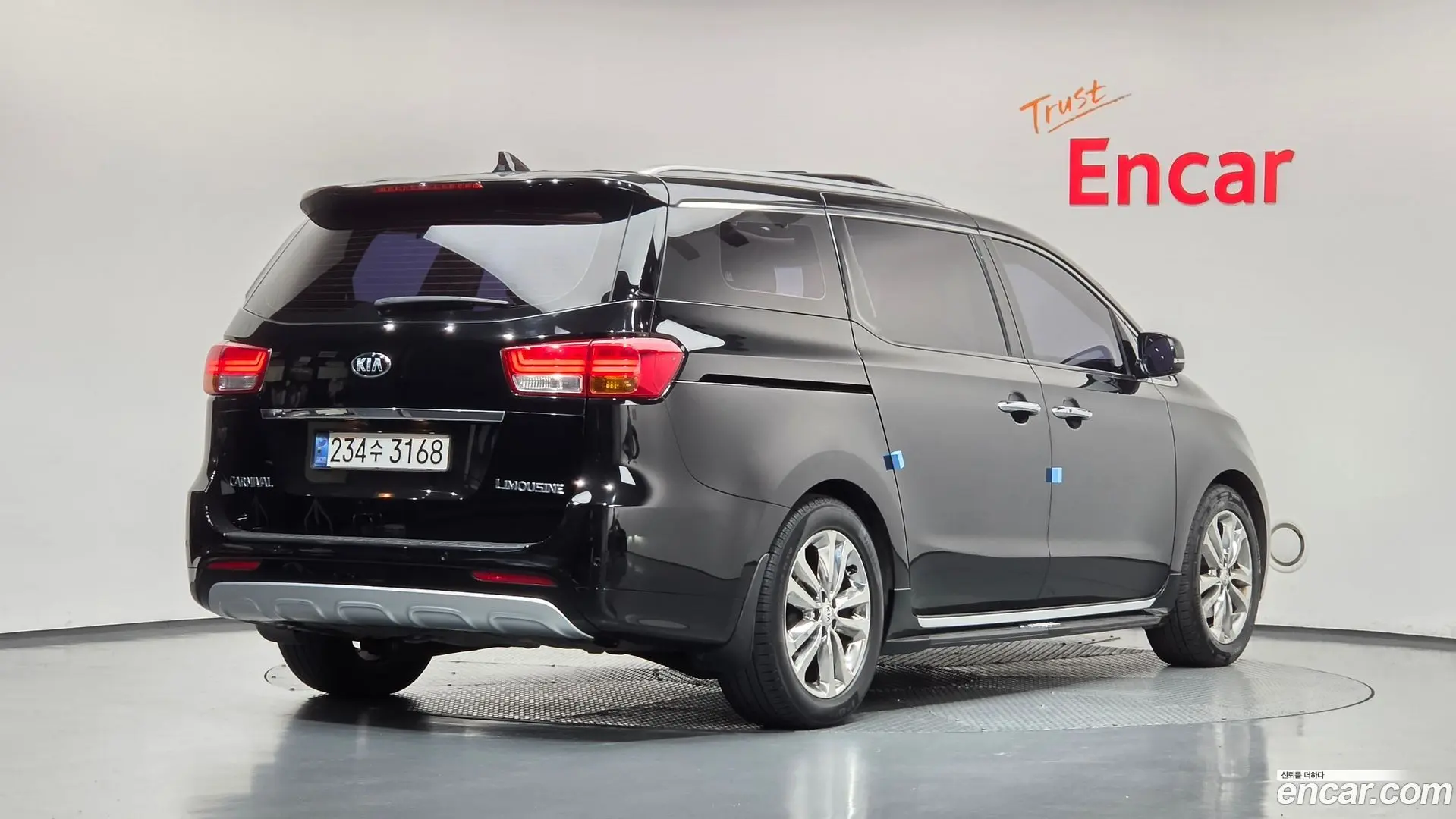 Main__Slider__Photo:Canival Kia 2018.1-1