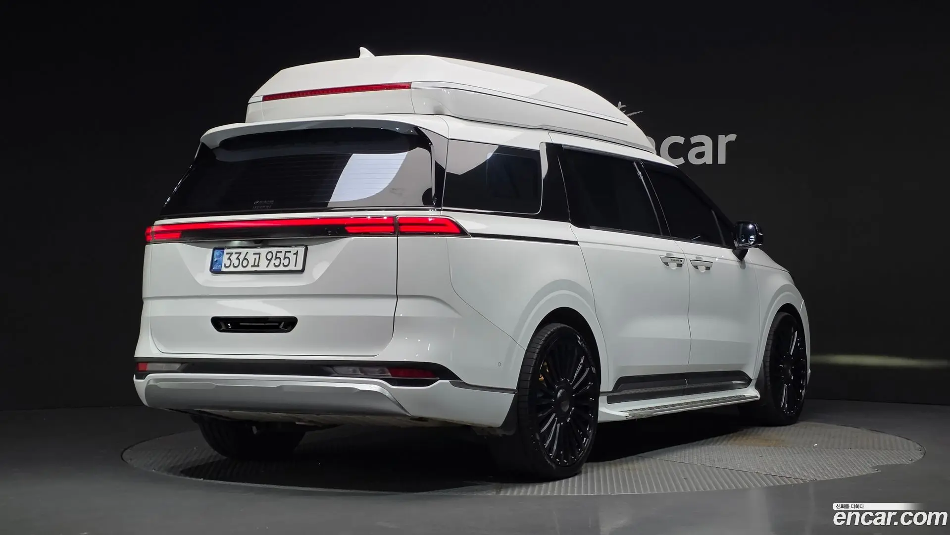 Main__Slider__Photo:Canival Kia 2022.8-1