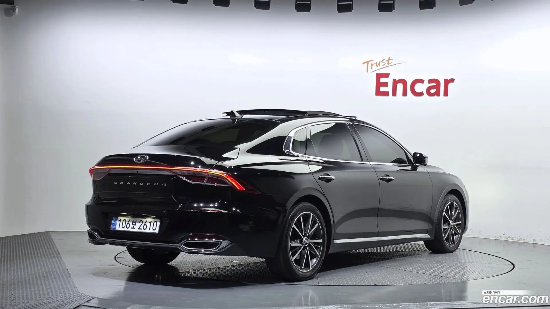 Main__Slider__Photo:Grandeur Hyundai 2020.10-1