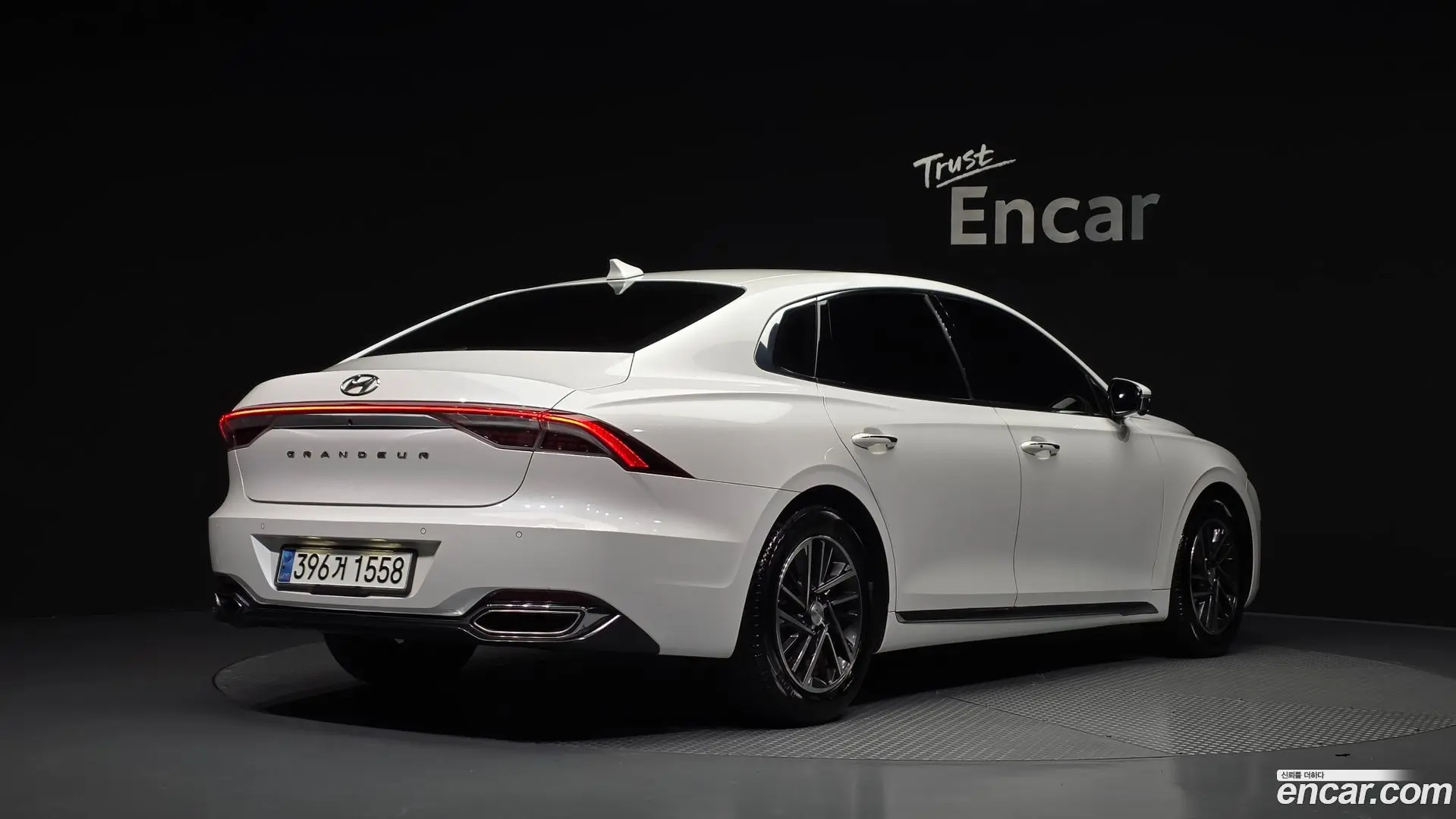 Main__Slider__Photo:Grandeur Hyundai 2020.9-1