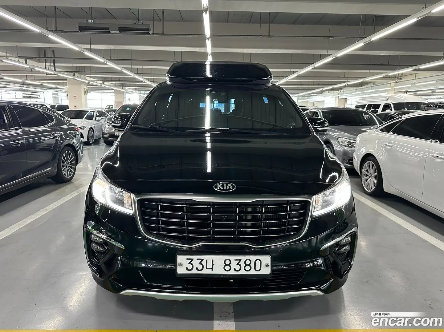 Main__Slider__Photo:Canival Kia 2017.7-1