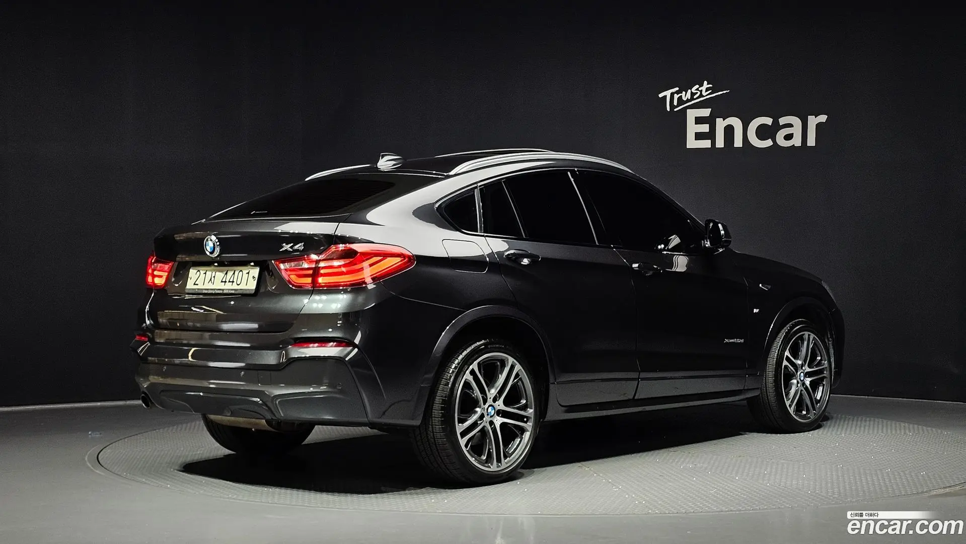 Main__Slider__Photo:X4 BMW 2018.2-1