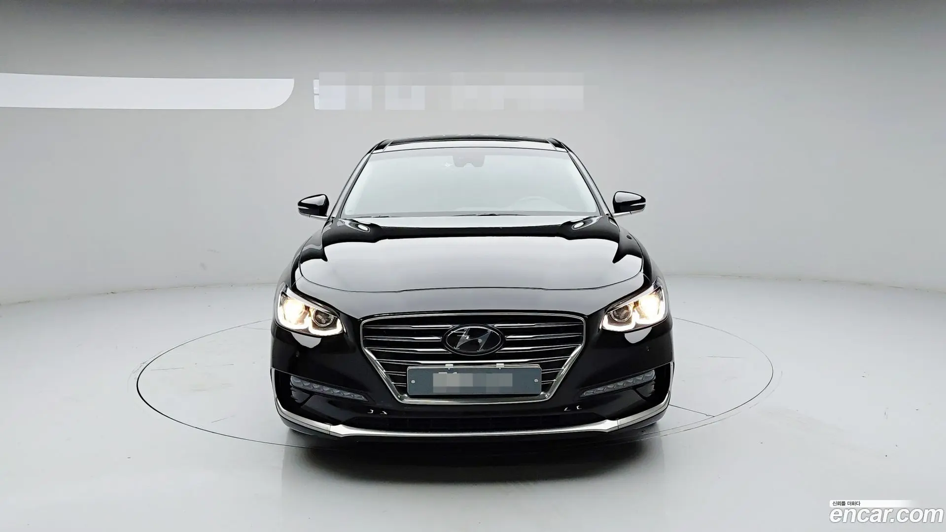 Main__Slider__Photo:Grandeur Hyundai 2019.1-1