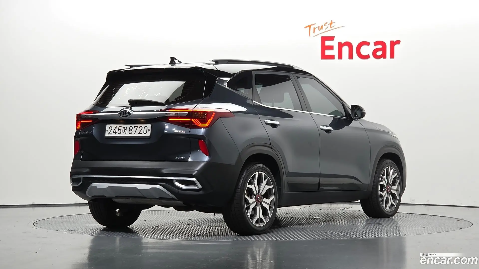 Main__Slider__Photo:Seltos Kia 2019.9-1