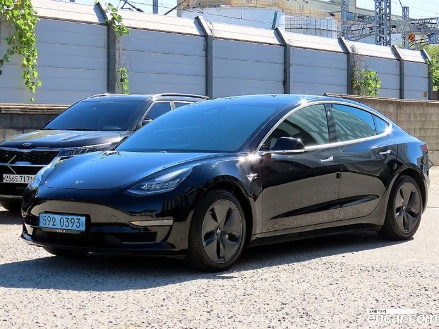 Main__Slider__Photo:Model 3 Tesla 2020.7-1