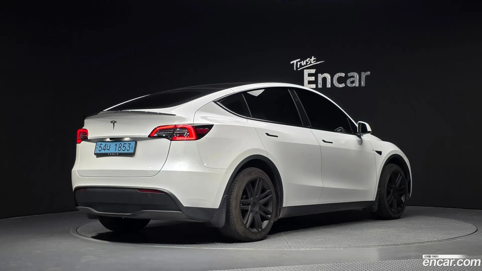 Main__Slider__Photo:Model Y Tesla 2024.5-1