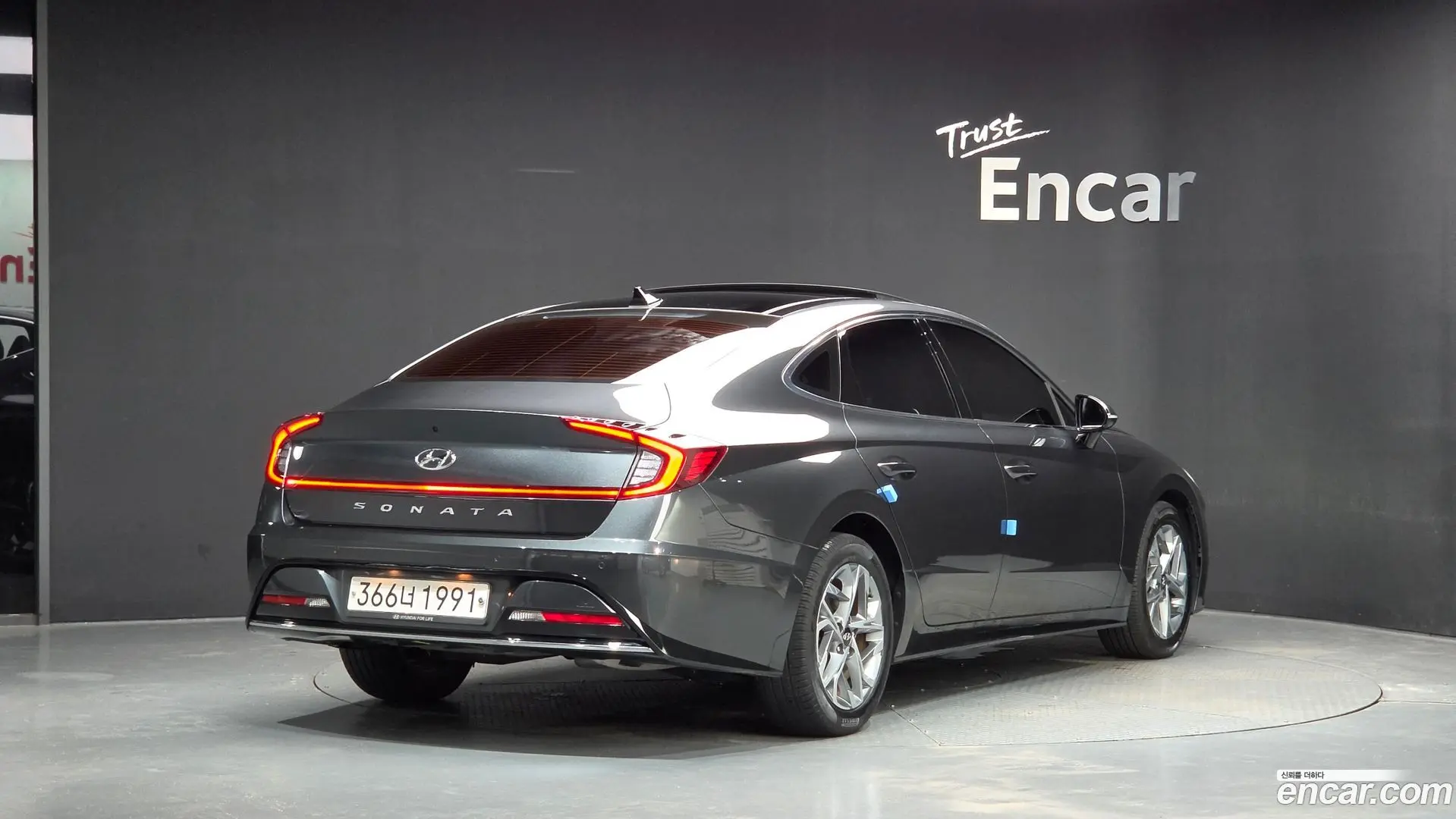 Main__Slider__Photo:Sonata Hyundai 2019.10-1