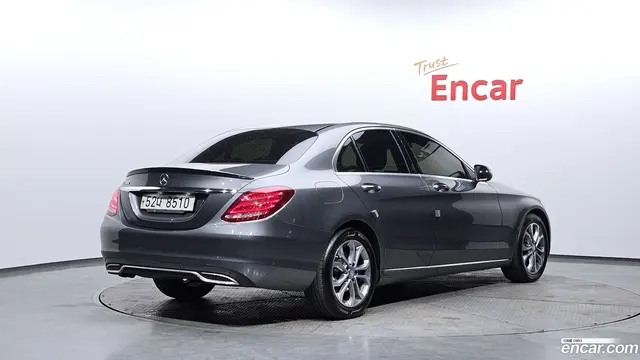 Main__Slider__Photo:C-Class Mercedes-Benz 2017.1-1