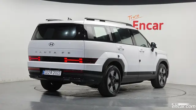 Main__Slider__Photo:Santafe Hyundai 2024.2-1