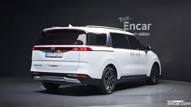 Main__Slider__Photo:Canival Kia 2020.8-1