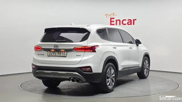Main__Slider__Photo:Santafe Hyundai 2019.3-1