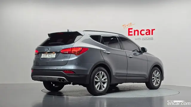 Main__Slider__Photo:Santafe Hyundai 2014.5-1