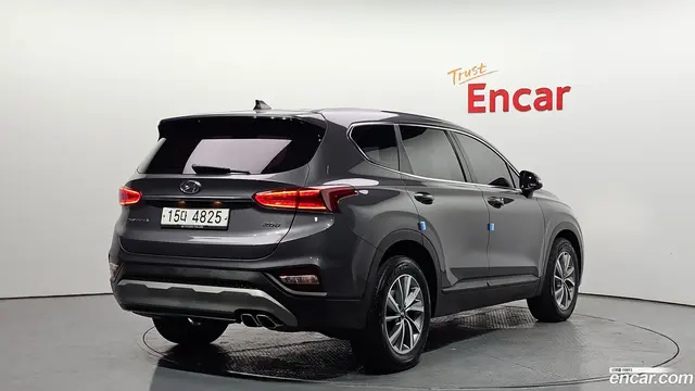 Main__Slider__Photo:Santafe Hyundai 2018.8-1