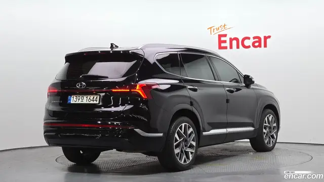 Main__Slider__Photo:Santafe Hyundai 2021.3-1