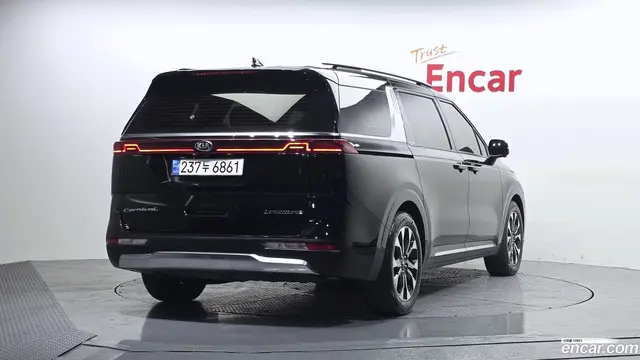 Main__Slider__Photo:Canival Kia 2021.3-1