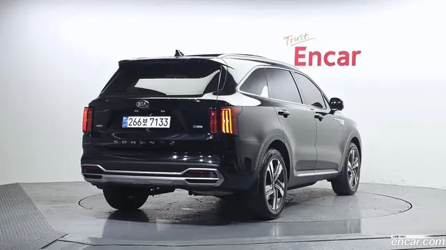 Main__Slider__Photo:Sorento Kia 2021.5-1