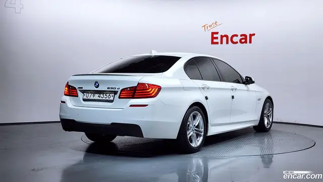 Main__Slider__Photo:5-Series BMW 2016.11-1