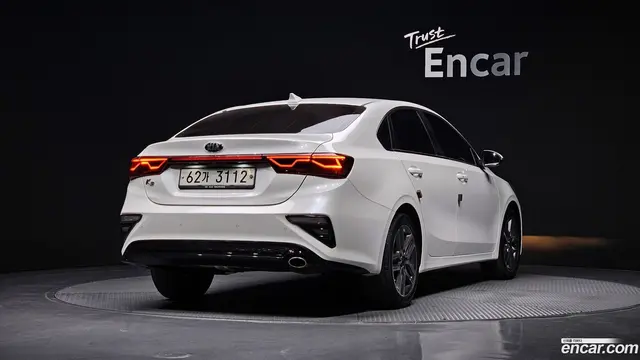 Main__Slider__Photo:K3 Kia 2018.2-1