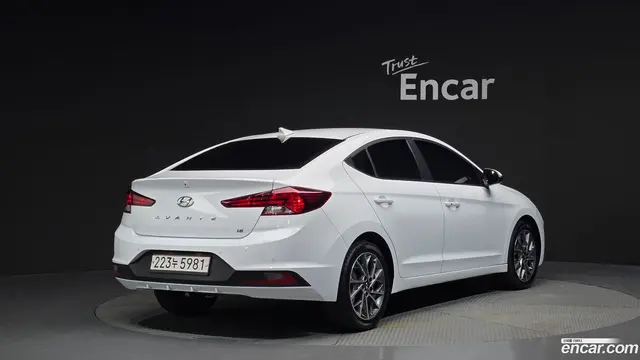 Main__Slider__Photo:AVANTE Hyundai 2019.9-1