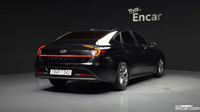 Main__Slider__Photo:Sonata Hyundai 2022.4-1