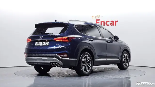 Main__Slider__Photo:Santafe Hyundai 2018.4-1