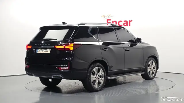 Main__Slider__Photo:Rexton KG Mobility 2022.8-1