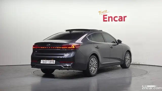 Main__Slider__Photo:K7 Kia 2020.6-1