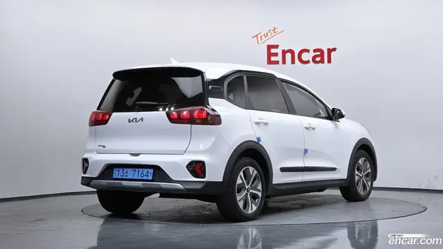 Main__Slider__Photo:Niro Kia 2022.7-1