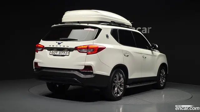 Main__Slider__Photo:Rexton KG Mobility 2019.2-1