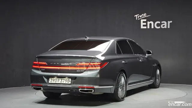 Main__Slider__Photo:G90 Genesis 2019.8-1