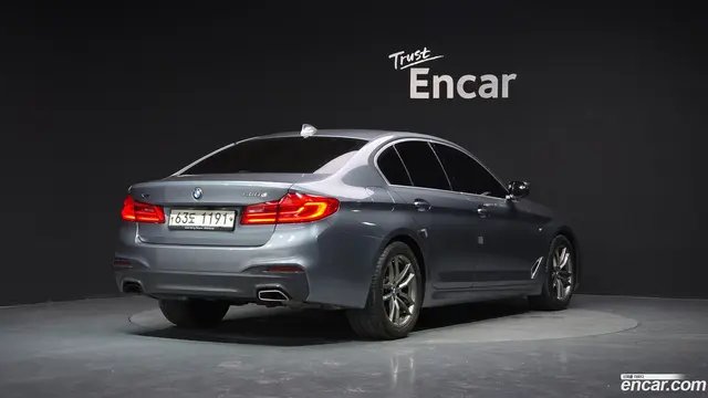 Main__Slider__Photo:5-Series BMW 2019.3-1
