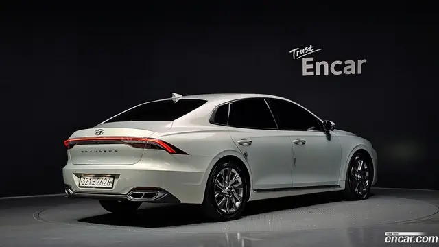 Main__Slider__Photo:Grandeur Hyundai 2020.0-1
