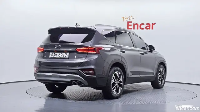 Main__Slider__Photo:Santafe Hyundai 2018.9-1