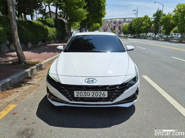 Main__Slider__Photo:AVANTE Hyundai 2023.1-1