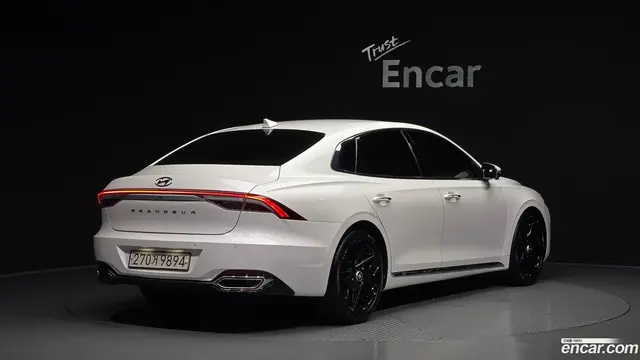 Main__Slider__Photo:Grandeur Hyundai 2020.9-1