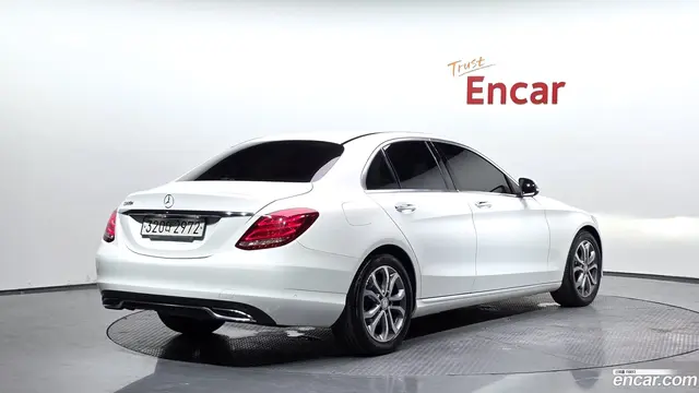 Main__Slider__Photo:C-Class Mercedes-Benz 2016.5-1