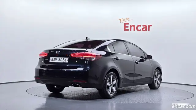 Main__Slider__Photo:K3 Kia 2017.6-1