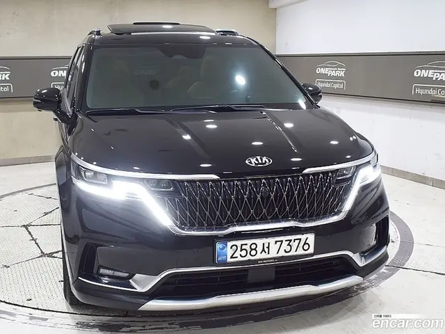 Main__Slider__Photo:Canival Kia 2020.10-1