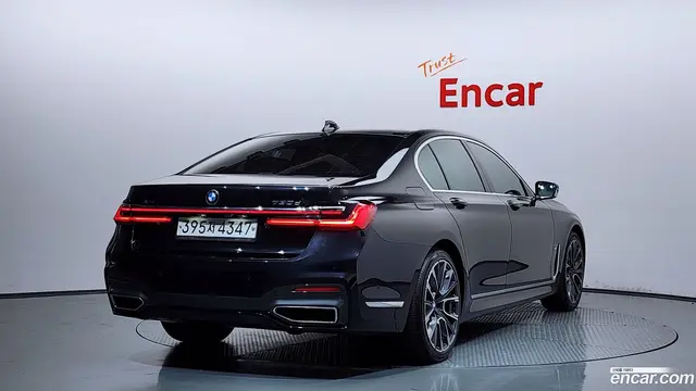 Main__Slider__Photo:7-Series BMW 2019.11-1